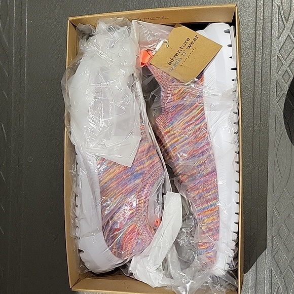 New in Box: Adventure Wash n Wear Slip ons by Copper Key - Picture 10 of 12